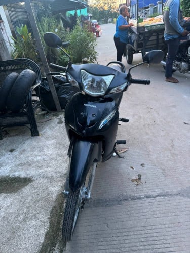 ចង់លក់  wave បង់គ្រប់លុយទិញ BMW1000rr