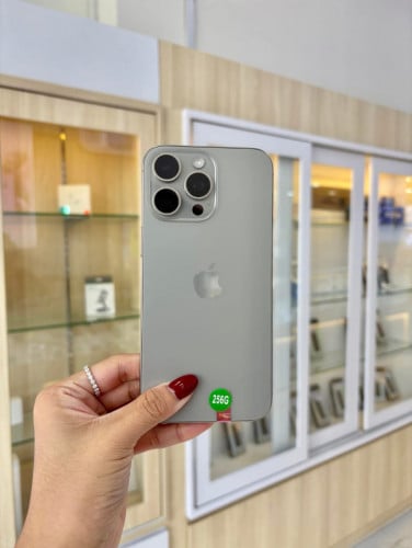 350$ យកបាន 15 pro max