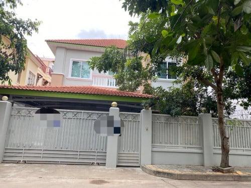 6 Bedroom Villa for Rent in Borey Bassac Garden City