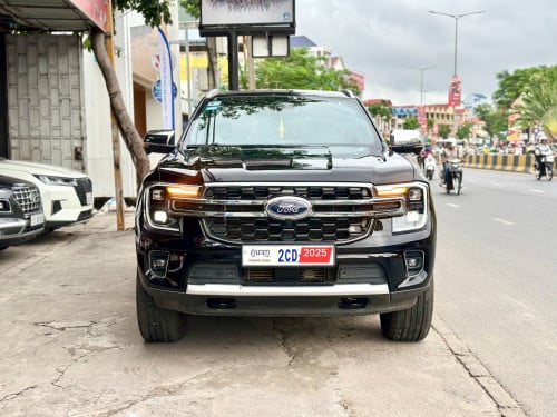 Ford Everest Titanium 2025ម្ចាស់ដើម1
