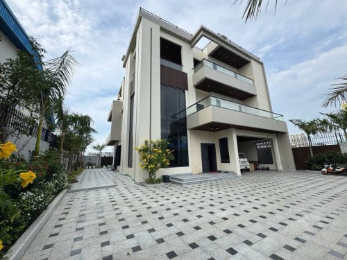 Villa លក់បន្ទាន់ នៅសែនសុខ