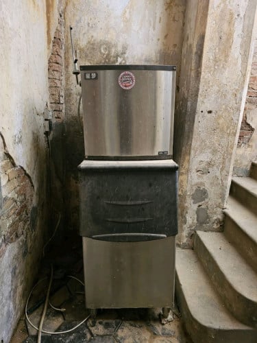 ម៉ាស៊ីនផលិតទឹកកក 120kg/24