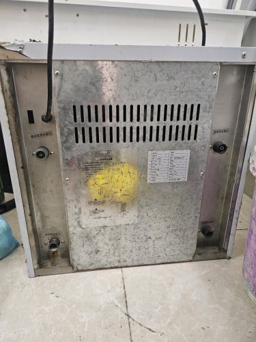 ម៉ាស៊ីនផលិតទឹកកក 120kg/24