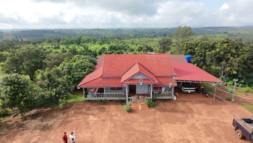 ទំហំដីចំការមាន 2កន្លែង 10ហាត់ ទុរ៉េន 500ដេីម និង 20ហាត់ ទុរ៉េន 1000ដេីម ( ម្ចាស់ផ្ទាល់)