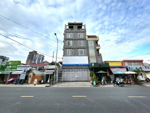 អាគារ(5ជាន់)នៅផ្លូវធំ ទួលគោក