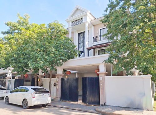 វីឡាភ្លោះ A សម្រាប់ជួល | Villa Twin A for Rent