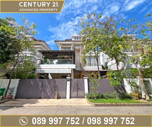 🏠 វីឡាឃ្វីន (QueenB) ក្នុងបុរី ប៉េងហួត 598 ផ្លូវឯកឧត្តមជាសុផារ៉ា​ ត្រូវការលក់បន្ទាន់ខ្លាំង