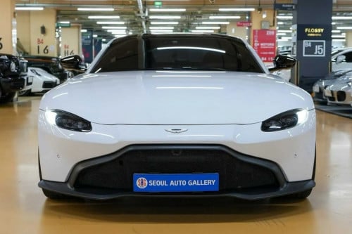 Aston Martin Vantage Coupe 2019