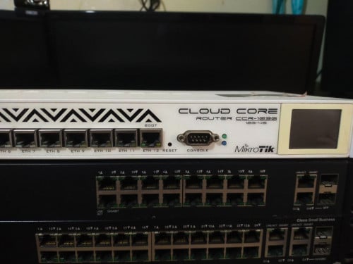 mikrotik router cloud core CCR1036-12G-4S (259$)