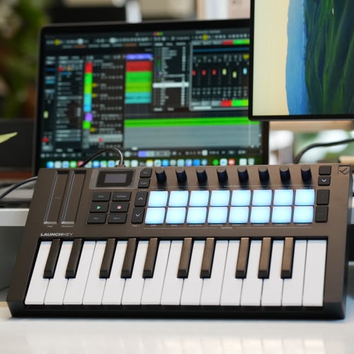 Novation Launchkey Mini MK4 - 25 Keys MIDI Controller