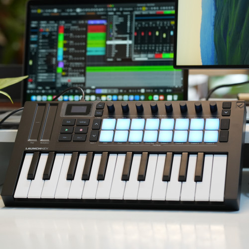 Novation Launchkey Mini MK4 - 25 Keys MIDI Controller