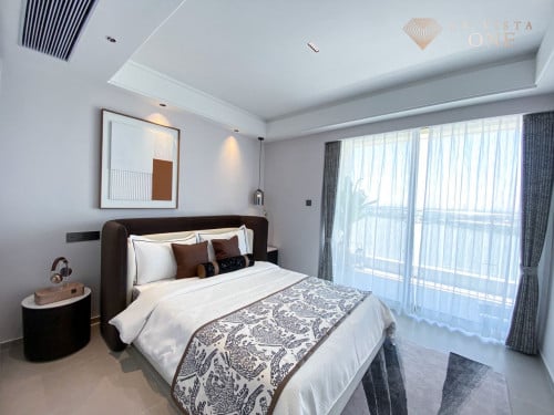 One plus one in Chroy Chongva