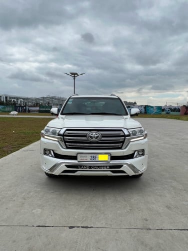 Toyota Land Cruiser 2019 GX-R V8 Limited ឡាន​ម្នាក់​ដេីម តំលៃ : 84500$