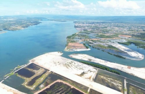 ដីលក់ជាប់សមុទ្រក្នុងក្រុងខេមរៈភូមិន្ទ កោះកុង 11ហិចតា