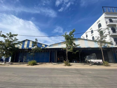 ឃ្លាំងសម្រាប់ជួល នៅភ្នំពេញថ្មី