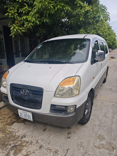 急售 04 年 11 座现代车