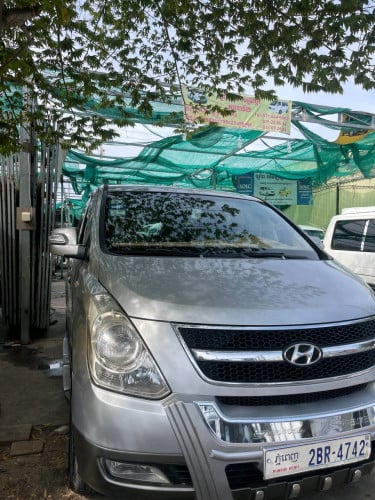 ឡានស្អាតៗឆ្នាំ 2008