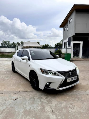 ឡានលក់ CT200h 012 F-sport zin