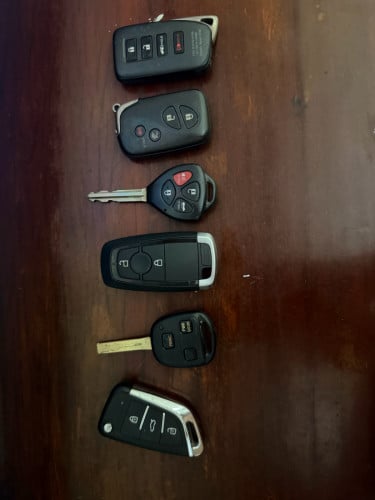 លក់សោរ មាន NX GS Ford Camry Rx330 លក់ទាំងអស់តម្លៃ210