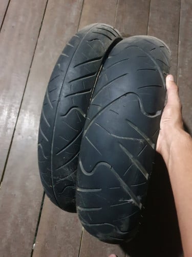 សំបកកង់ម៉ូតូR15V3មួយទឹក90%មួយគូ