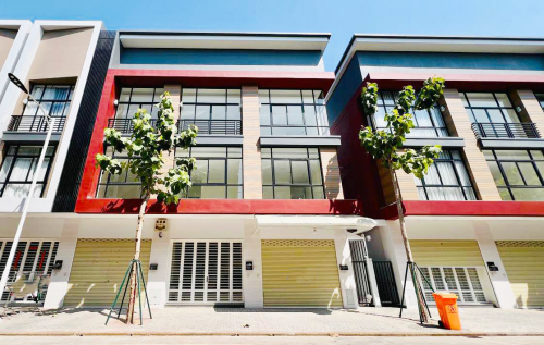 ផ្ទះអាជីវកម្មសម្រាប់លក់ | Shophouse for Sale