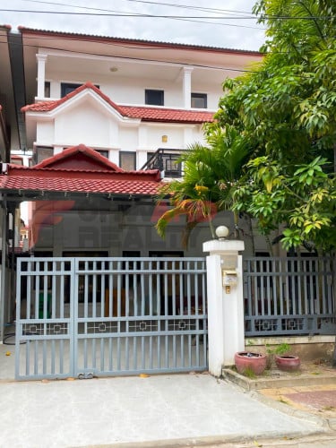 🏡 4 Bedrooms Twin Villa available for Rent- SEN SOK Area (Royal TK)