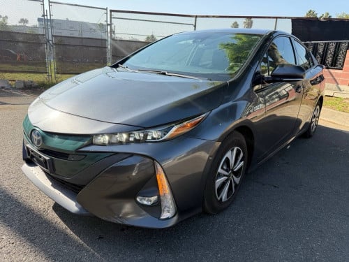 ឡានតាមភូមិ 👉 017 Prius Prime Advance