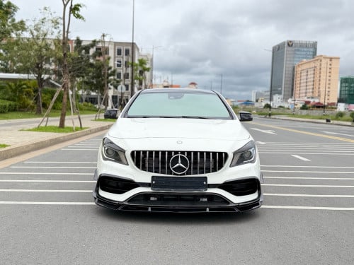 2015 Mercedes CLA45 AMG Full Option