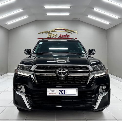 2021 LAND CRUISER GXR GRAND TOURING FULL OPTION ARAB