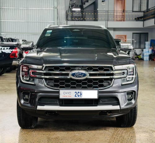2023  Ford Everest Titanium