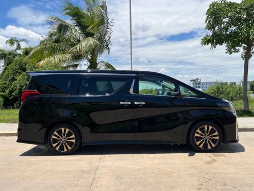 ALPHARD ឆ្នាំ2019មានពីរគ្រឿងអូតូបី