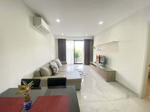 Biggest one bedroom for rent At Independence