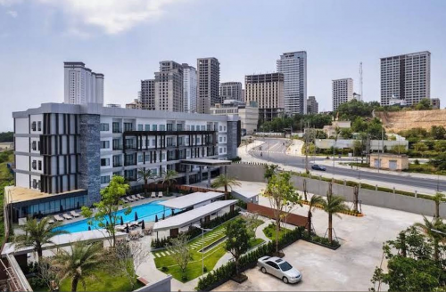 Hotel and Casino for Sale in KPS City near the sea