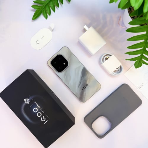 iQOO 15 China Version