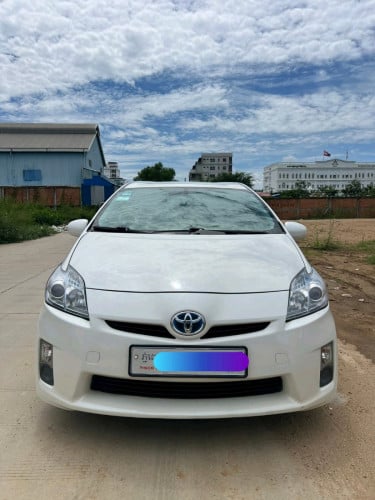 Prius full option 3 2010 2BF