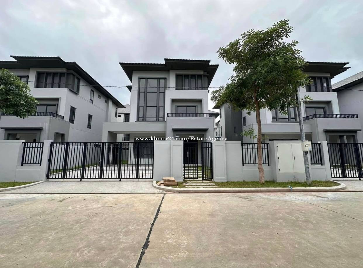Queen for sale at 598