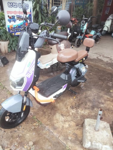 លក់កង់អាគុយមួយទឹក