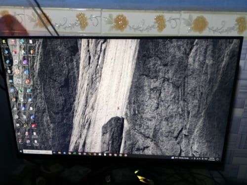 លក់ម៉ូនីទ័រ ទំហំ ២៧អីញ