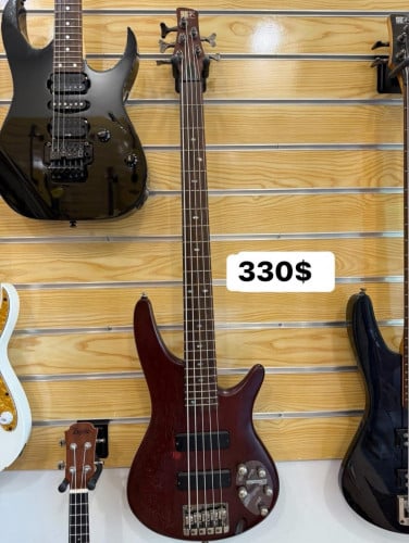 ហ្គីតាបាស់ Ibanez SR505