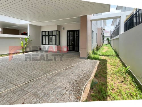 ๐ก 4-Bedroom Twin Villa for Rent โ Borey PengHOut Boeng Snor