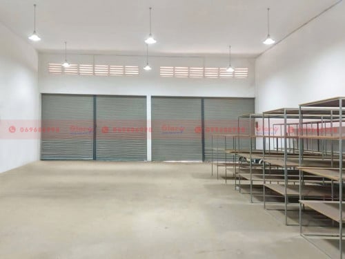 600 Sqm Warehouse For Rent Along National Road 6A In Bak Khaeng Area