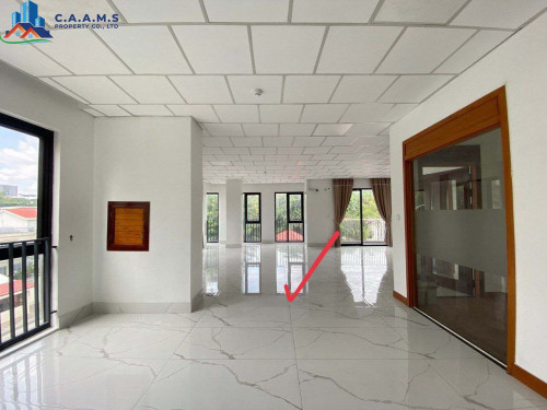 Building for Rent – Mao Tse Toung Blvd