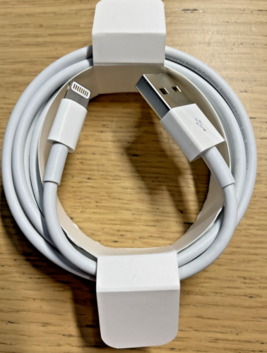 Genuine Apple MD819AM/A A1510 Lightning to USB Cable 1M