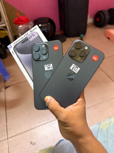 iPhone 15 pro Max 256G សាណុំៗ