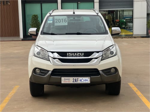 Isuzu 2016 SUV 2AF
