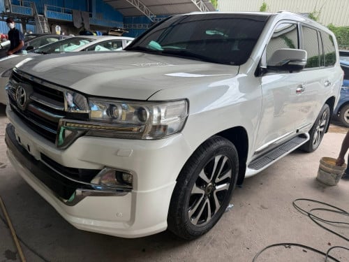 Land cruiser 010 Full option ថ្មីខ្លាំង