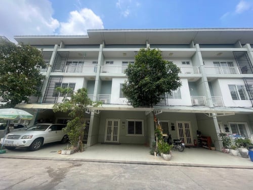 LC2លក់បន្ទាន់នៅបុរីប៉េងហួត598