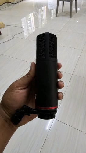 Microphone focusrite Scarlett studio 🎙️ ម៉ៃរបស់ស្កាឡែត ចរចារបាន