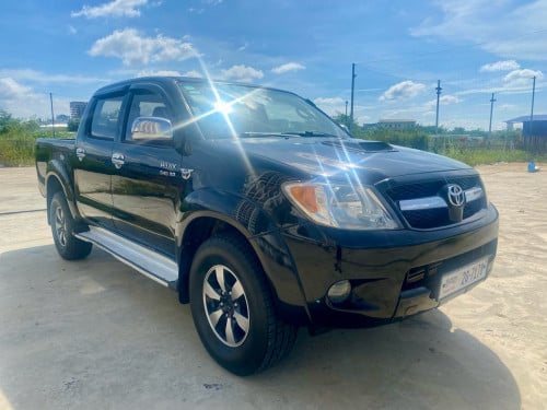 TOYOTA HILUX VIGO
