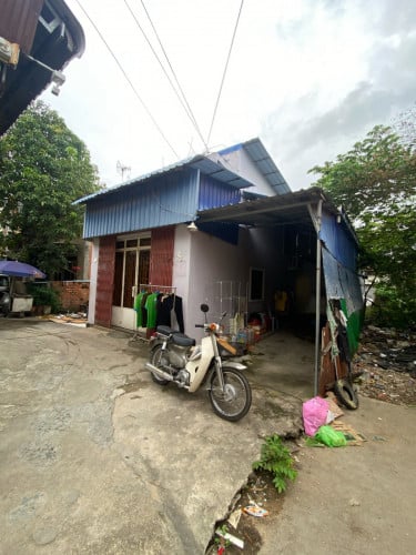 ផ្ទះជិតឈូកមាស